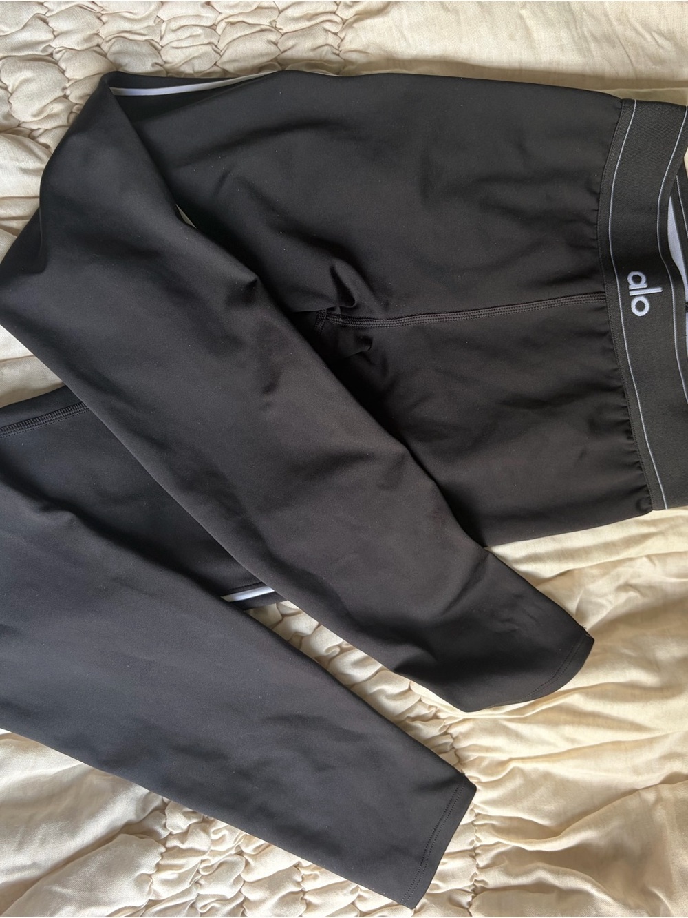 ALO Yoga Set: Airlift High Waist Suit Up Legging with Matching Sports Bra Size S - Picture 9 of 9